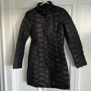 Women’s Patagonia Nano Puff Parka - size XS - black